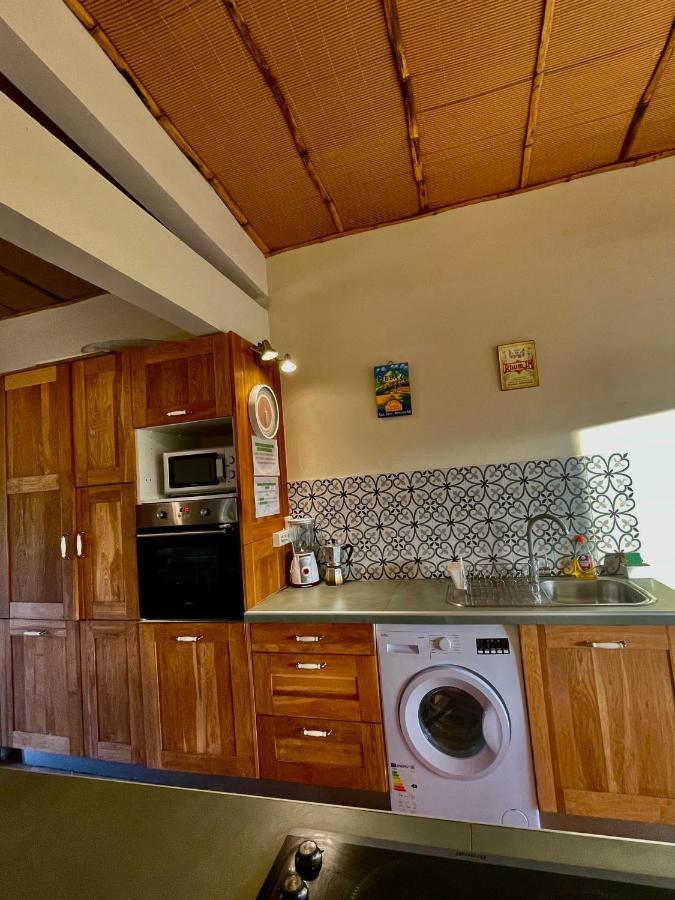 Chambre Et Sdb Privative Ylang Ylang Vue Mont Pelee Dans Maison Partagee Le Morne-Rouge Екстериор снимка